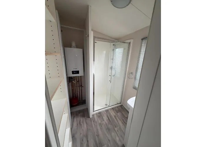 Mobile With Garden And Terrace 4 2